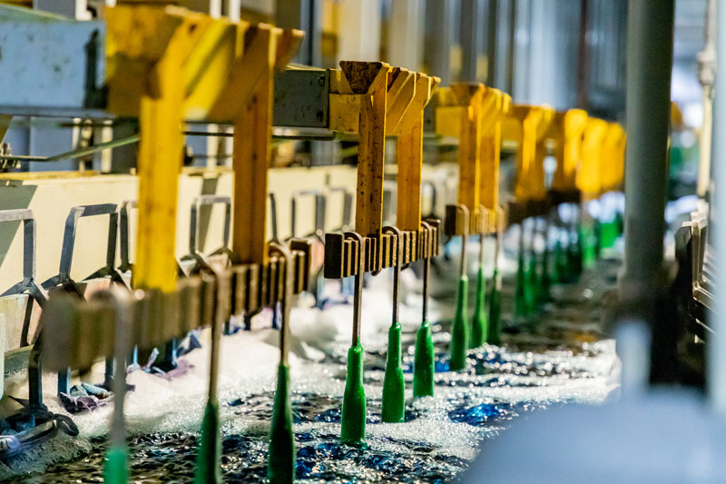 摄图网_501171672_电镀工厂车间01).jpg 摄图网_501171672_电镀工厂车间01).jpg